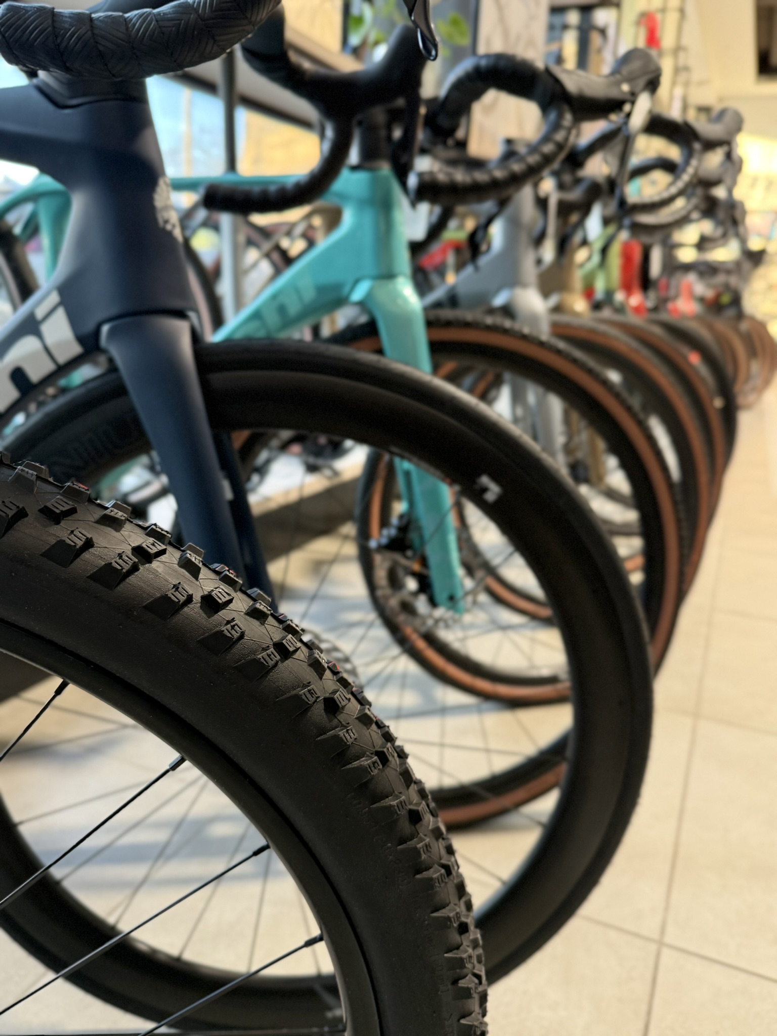 Rower szosowy, gravel czy MTB – który będzie najlepszy dla Ciebie?