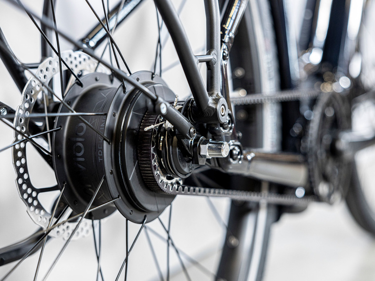 Rower Trek Allant+ 9 o niskim przekroku