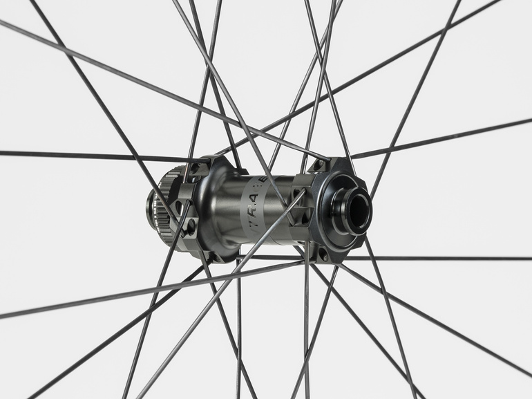 Koło szos. pod ham. tarcz. Bontrager Aeolus Pro 37 TLR Disc