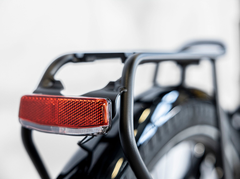 Rower Trek Allant+ 9 o niskim przekroku