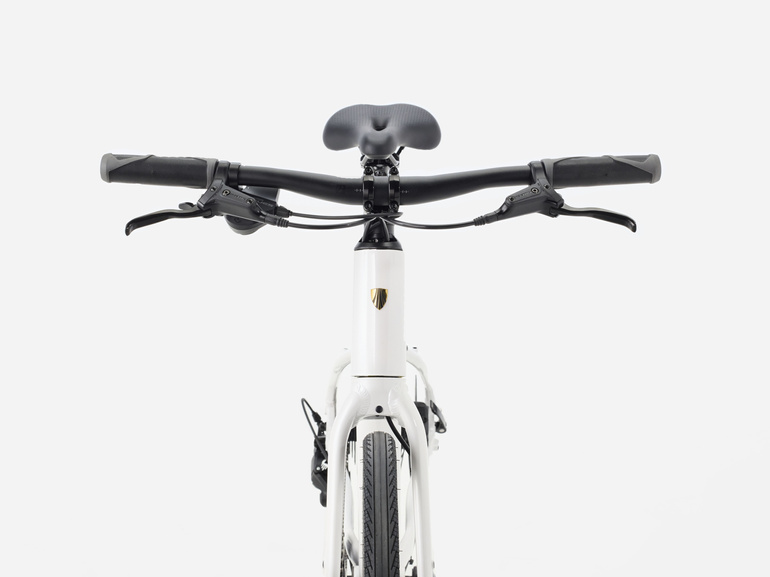 Rower Trek FX 2 o średnim przekroku Gen 4