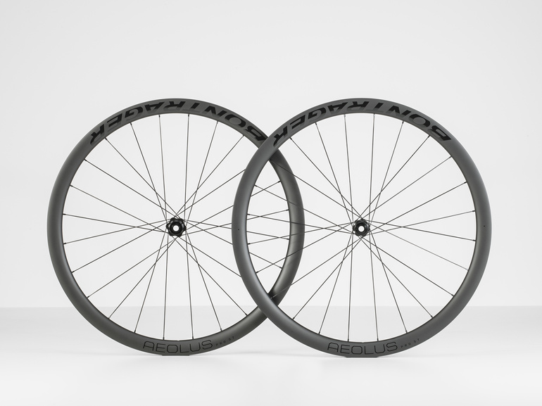 Koło szos. pod ham. tarcz. Bontrager Aeolus Pro 37 TLR Disc