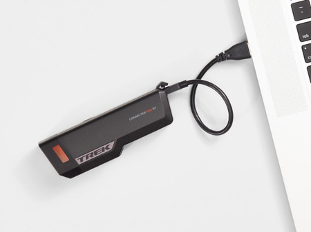 Lampka przednia ﻿Trek Commuter Pro RT