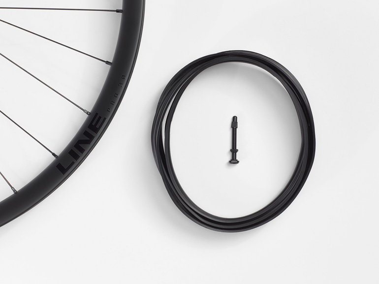 Koło górskie Bontrager Line Pro 30 TLR Boost 29